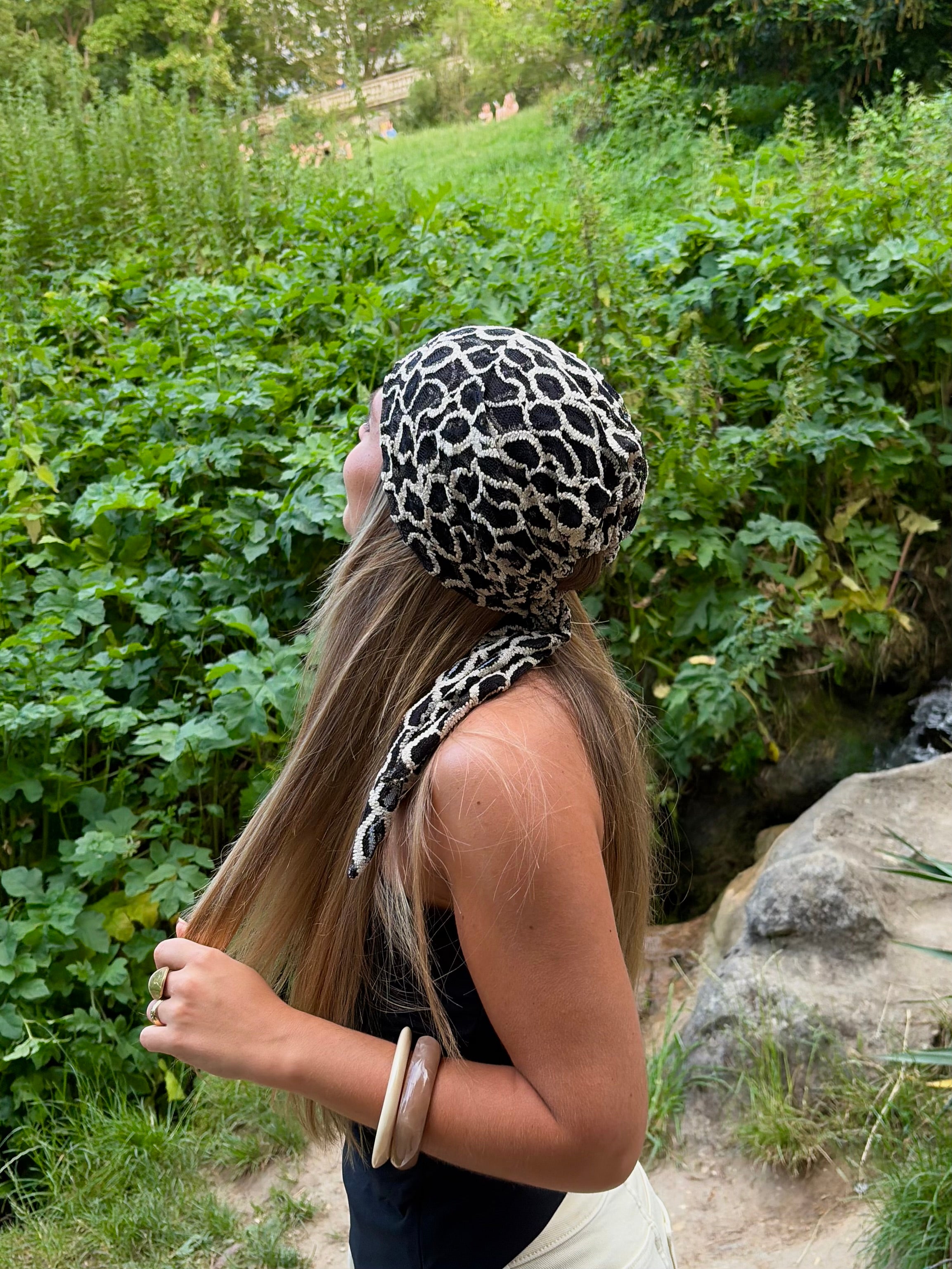 Bandana à nouer dentelle noir à motif